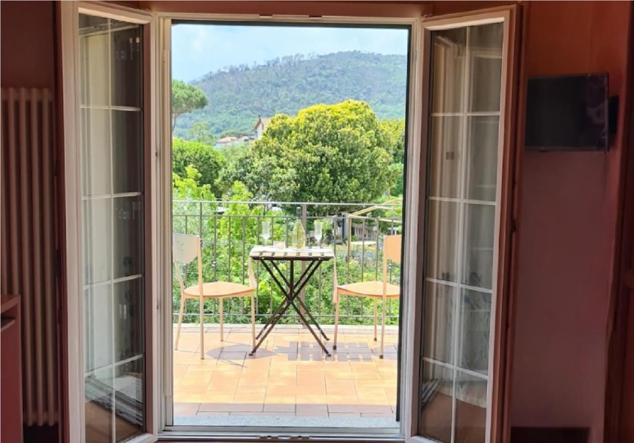 La Terrazza Sui Limoni - Suite Degli Ospiti - Mare, Escursioni A Piedi O Bike, Falesie Per Arrampicate Cisano sul Neva 외부 사진